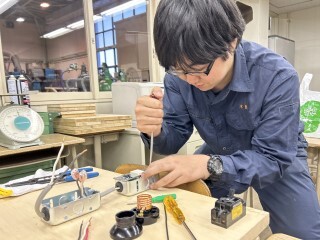 R6機械技術科1年時間講師3