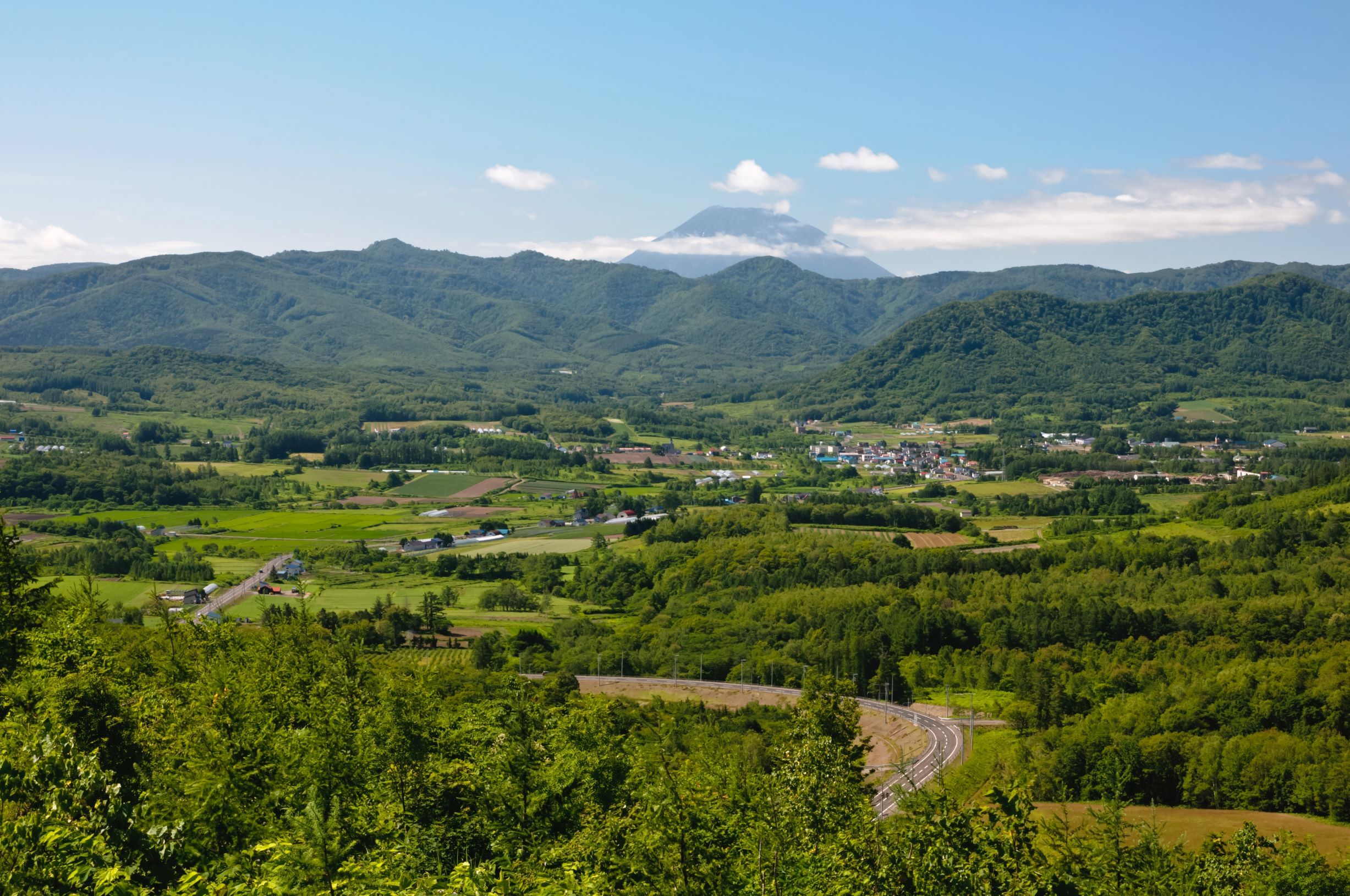 冷水峠展望所から見たカンデラ盆地