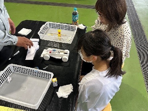 05_モーターカー (JPG 116KB)