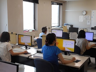 パソコン操作実技風景