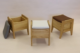 R07 スツール制作2 (JPG 30.2KB)