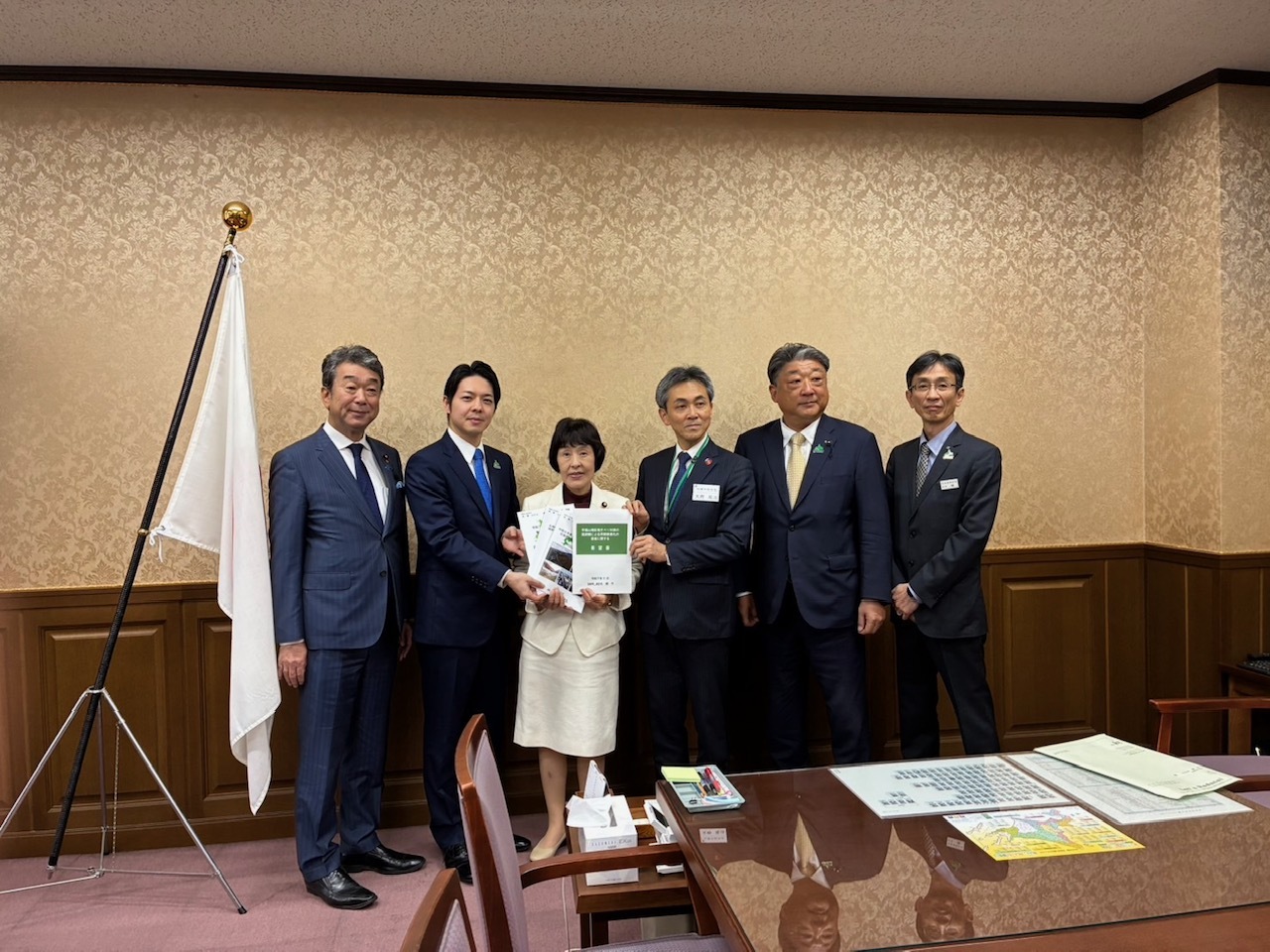 財務省　高橋はるみ財務大臣政務官への要望