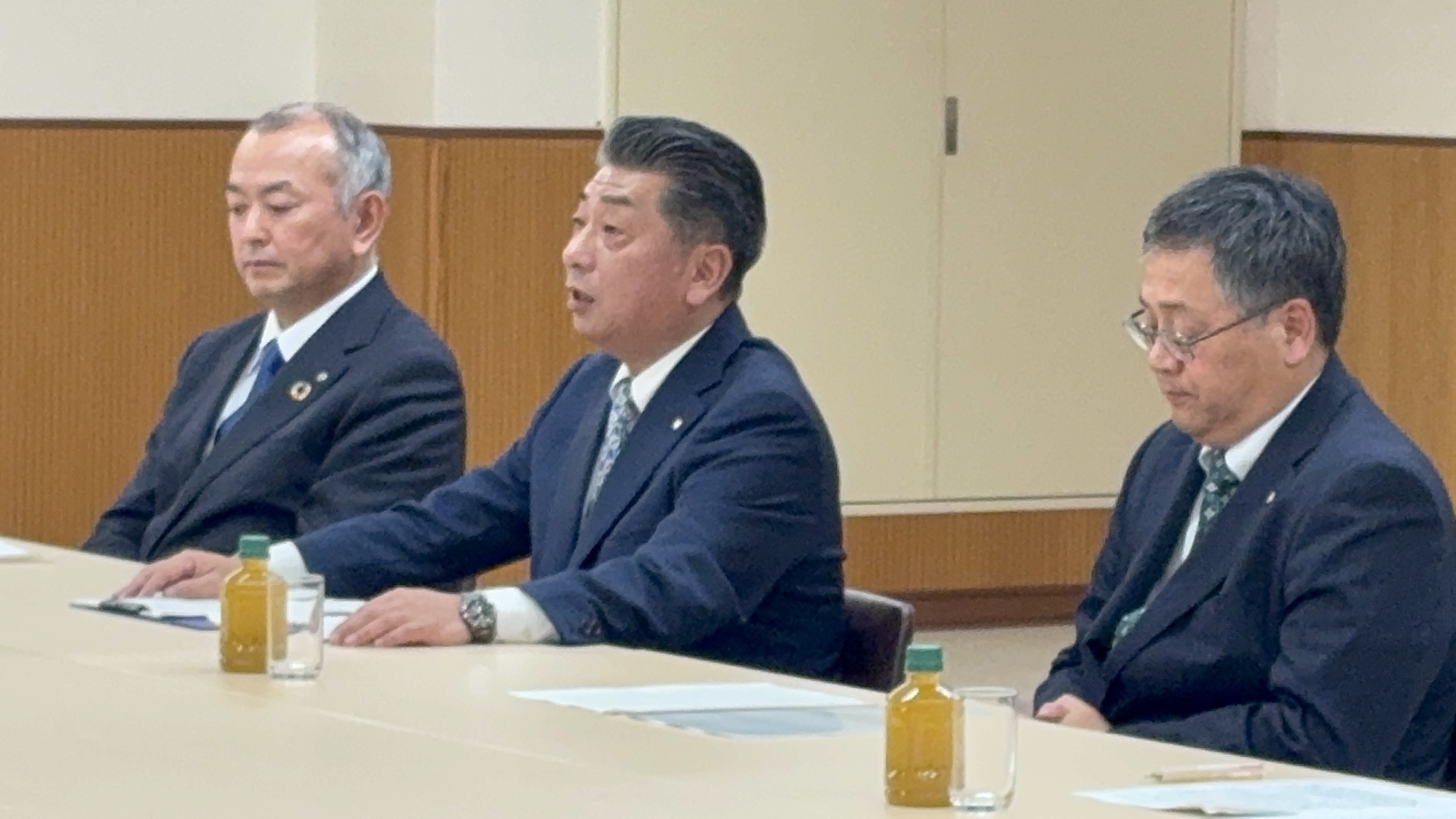 岩宇４町村長と知事の面談状況