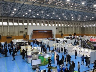 苫小牧開催時の展示会写真 (JPG 34.5KB)